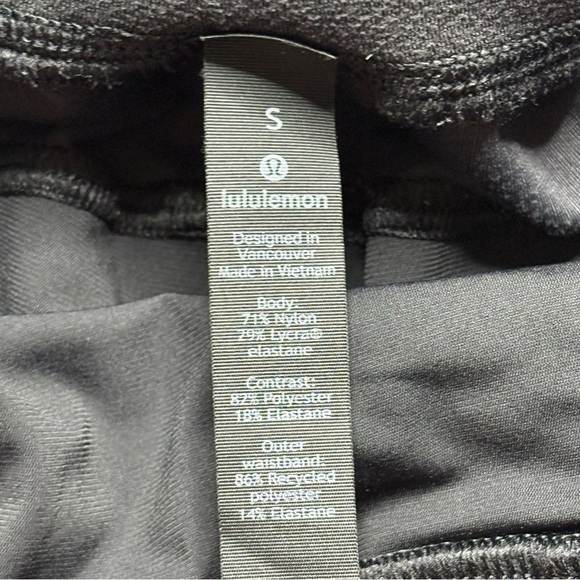 Lululemon In The Key Short - Picture 3 of 5